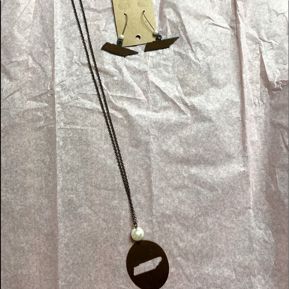 State Of TN Necklace and Earrings Set